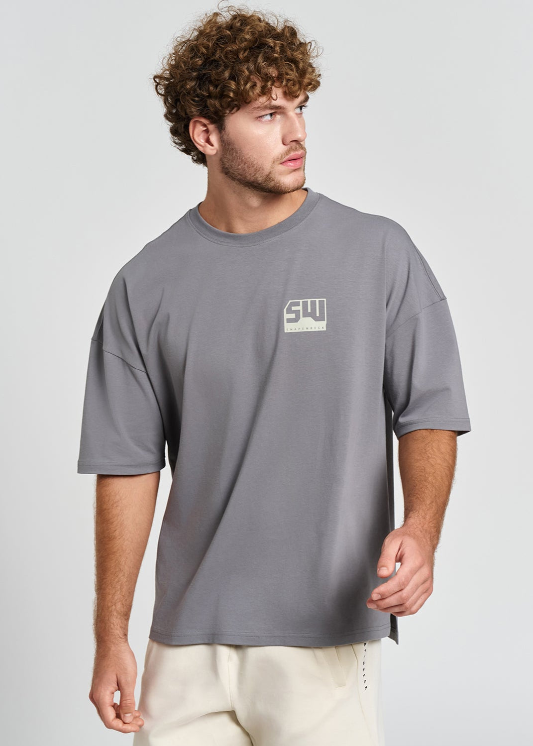 WRECK THE WORLD OVERSIZED TEE