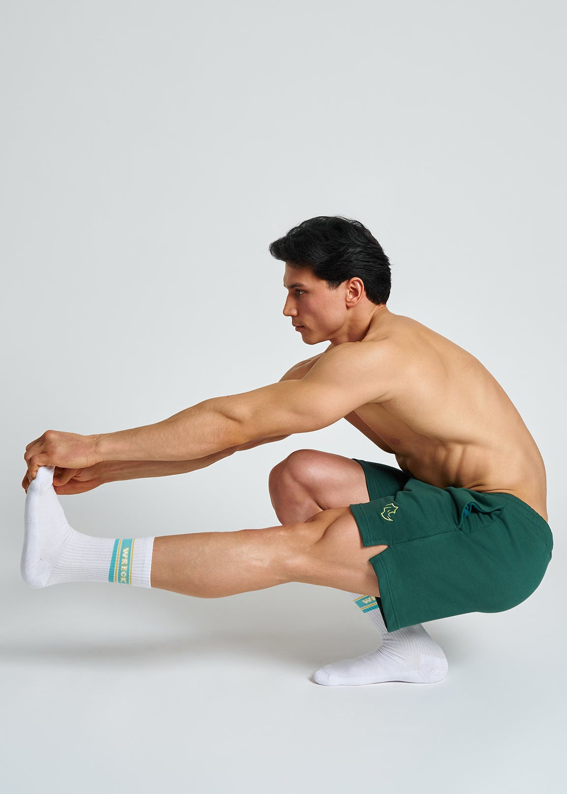 BRITISH GREEN Shorts ESSENTIAL SHORTS