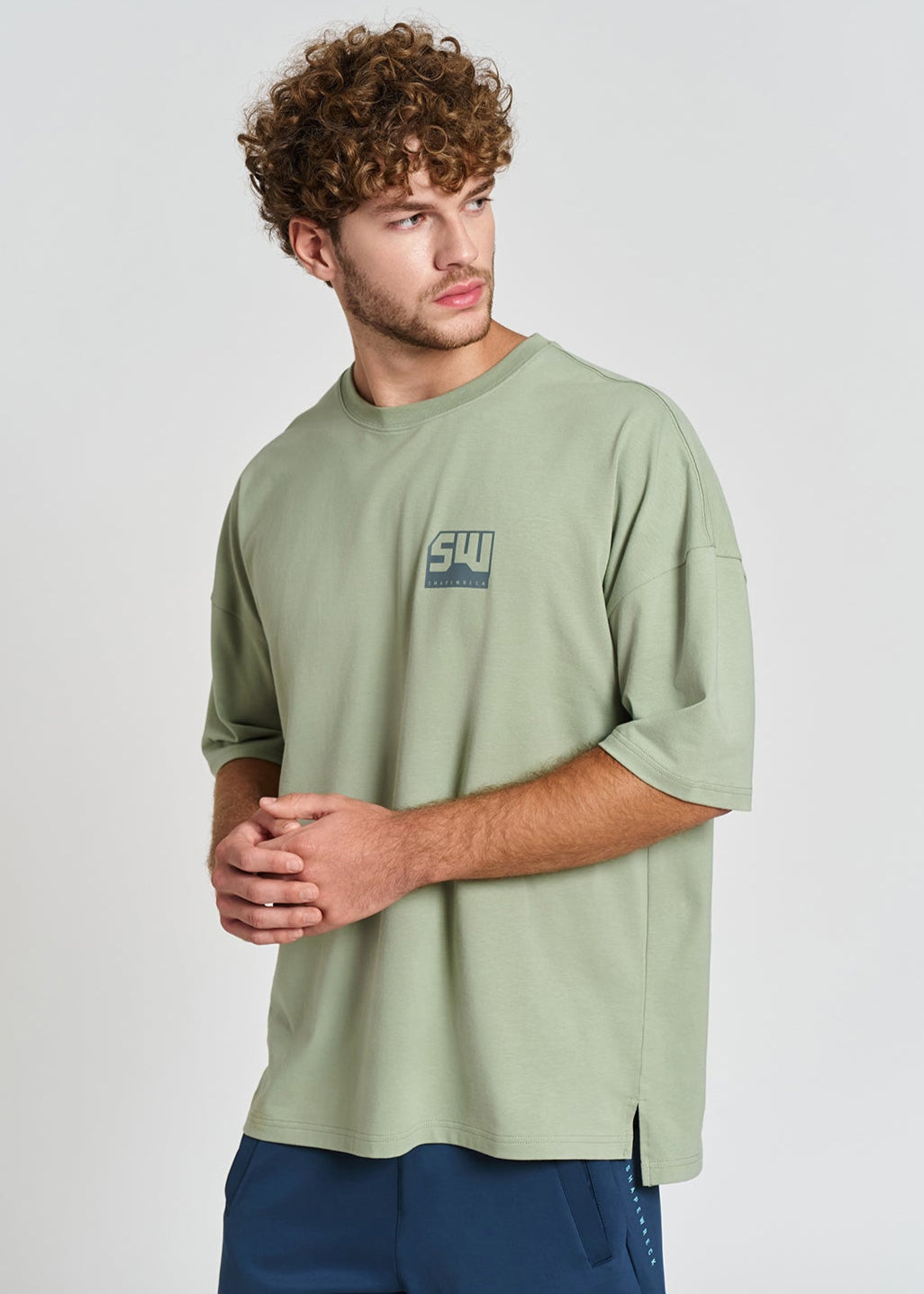 DUSTY SAGE Tshirt WRECK THE WORLD OVERSIZED TEE