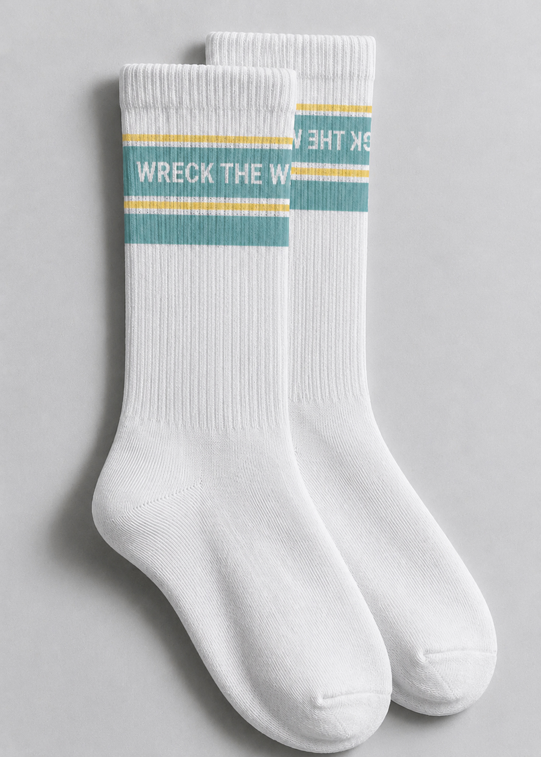 WHITE Socks Tek beden (EU 40–45 arası uyumludur) 3’LÜ SET | SHAPEWRECK WRECK PACK